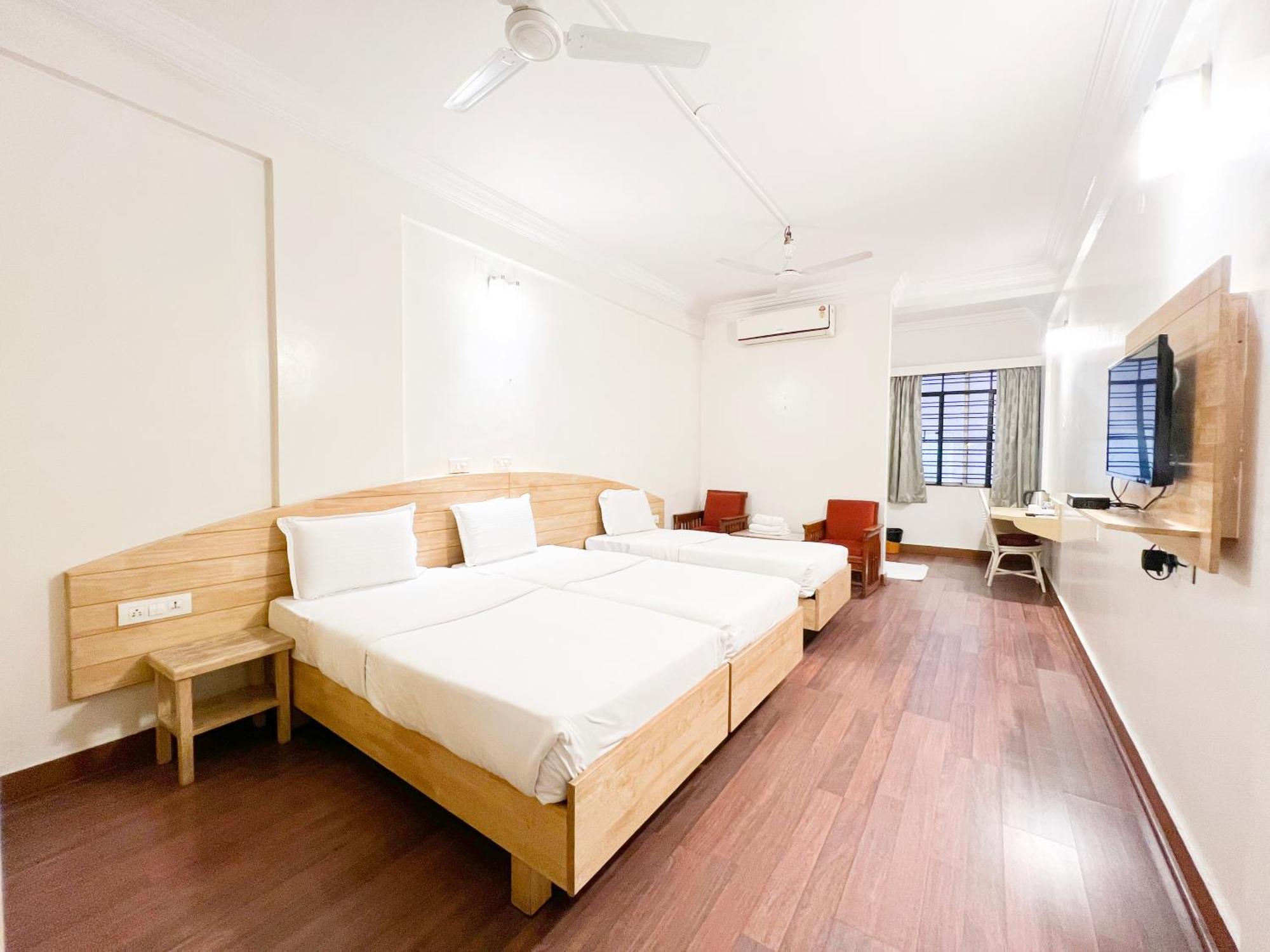 Hotel Vellara Bangalore Exterior foto
